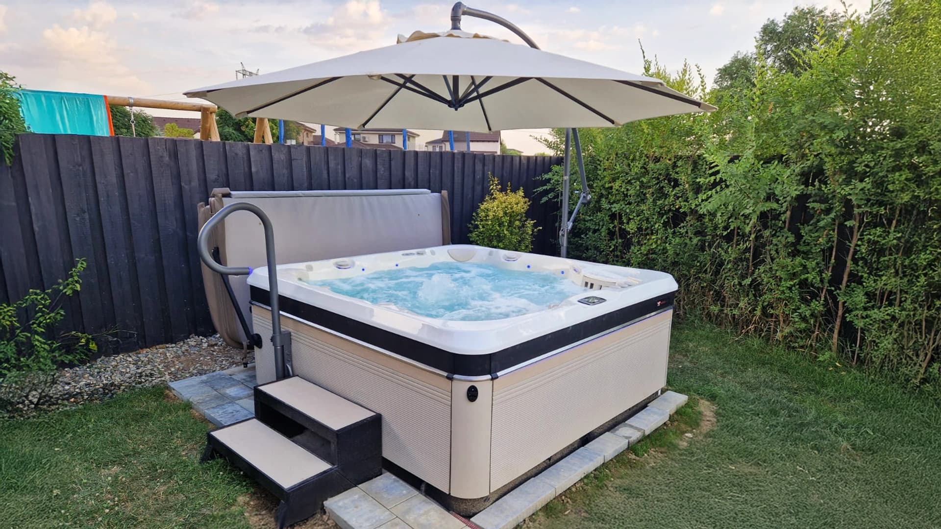 Cadă cu hidromasaj Caldera Spas® Geneva – Proiect Hidrostyle în Arad 2