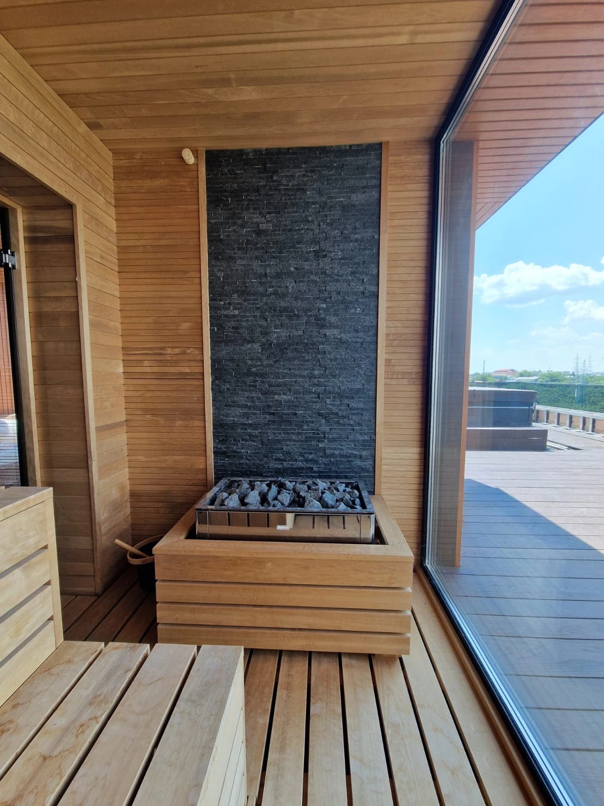 Cadă cu hidromasaj Caldera Spas Geneva şi Saună Personalizată 5