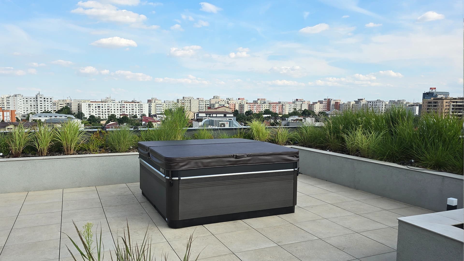 Cadă cu hidromasaj Caldera Spas® Tahitian – Proiect Hidrostyle în Bucureşti 3