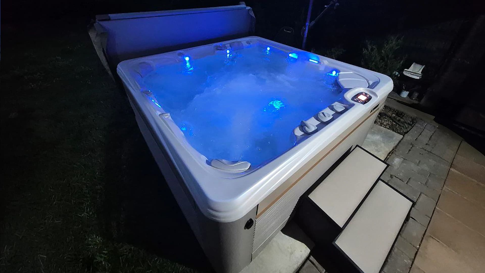 Cadă cu hidromasaj Caldera Spas® Seychelles – Proiect Hidrostyle în Timişoara 2
