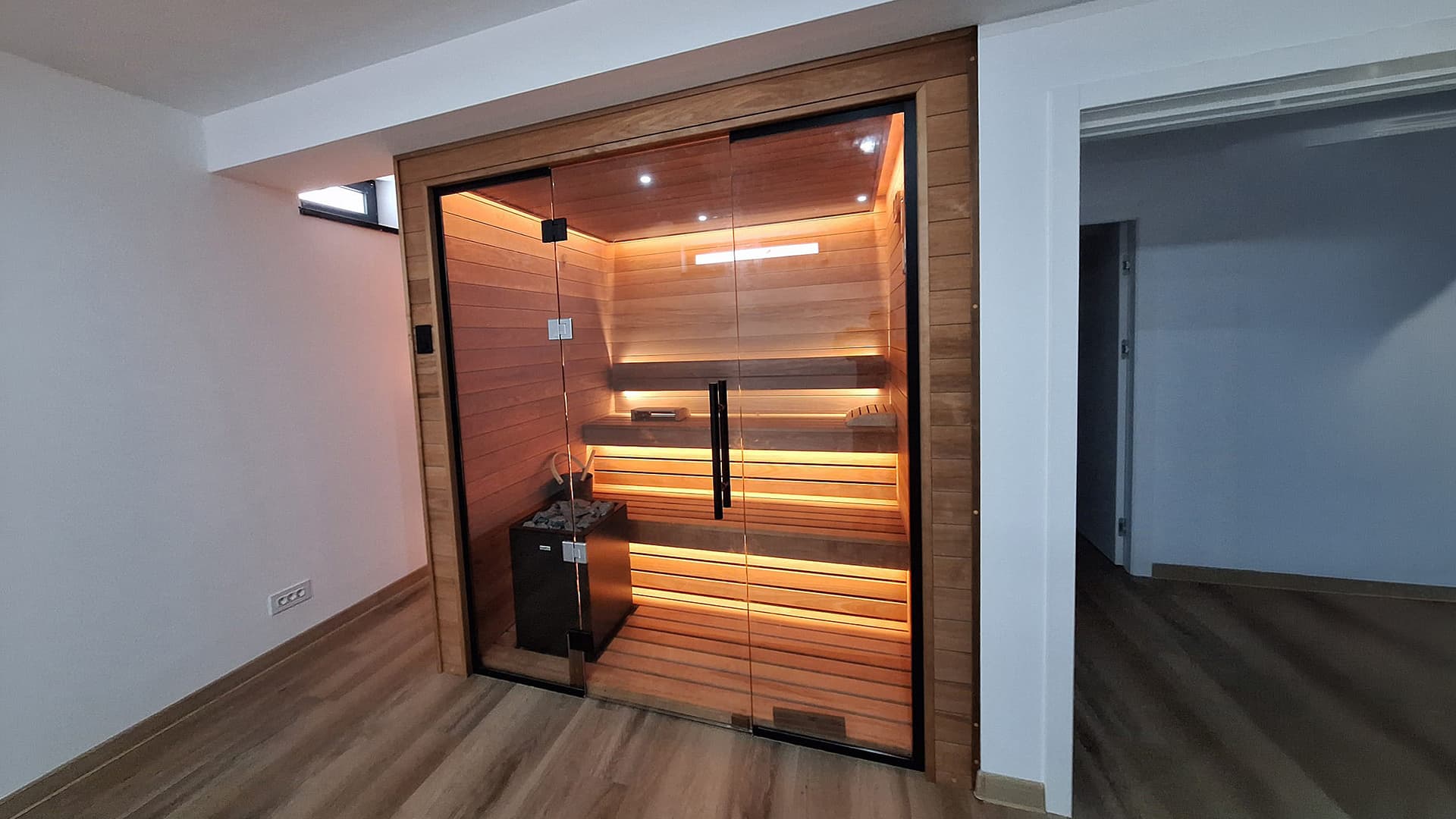 Saună Finlandeză Personalizată – Proiect Hidrostyle în Ploiești