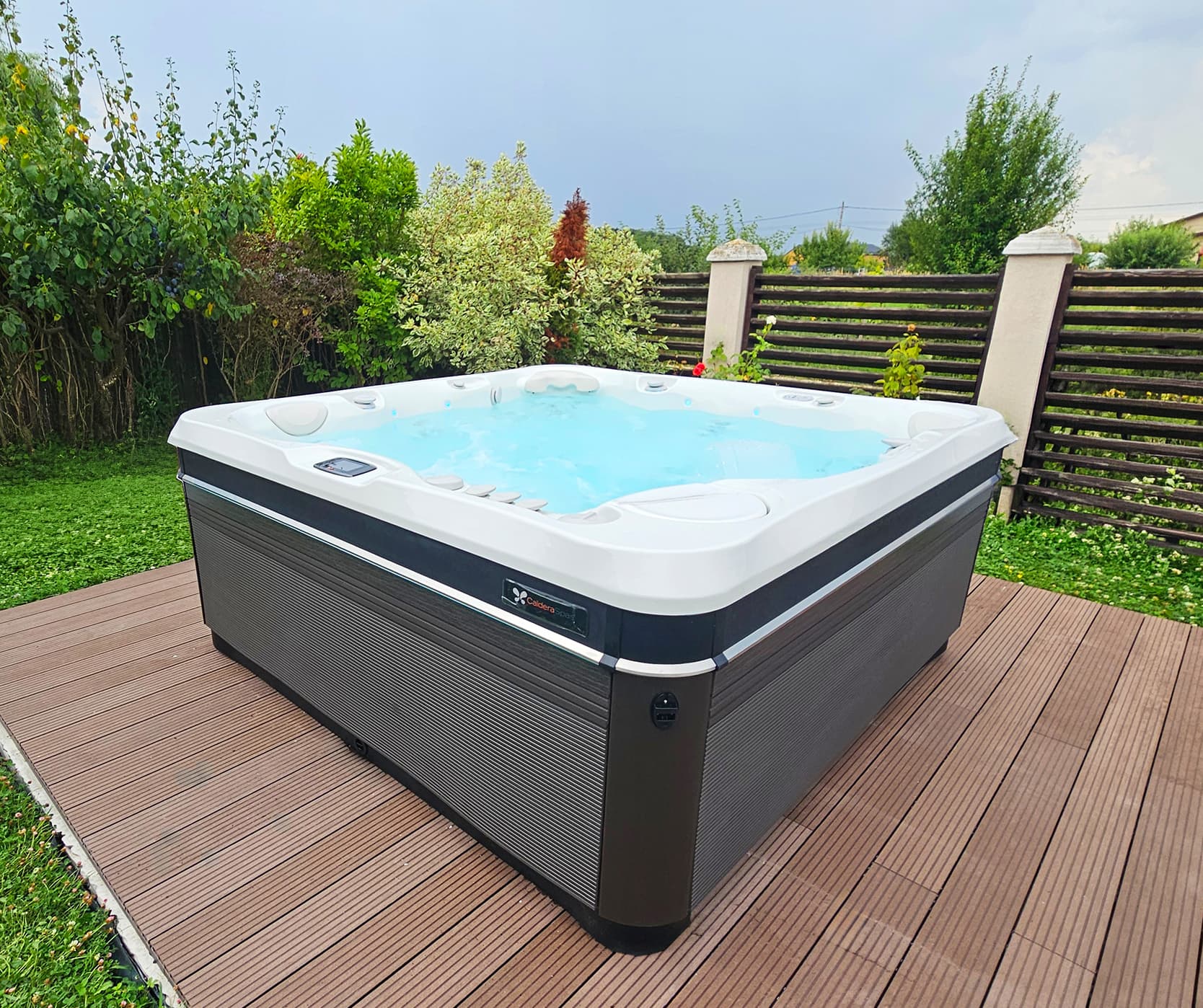 Cadă cu hidromasaj Caldera Spas® Geneva – Proiect Hidrostyle  în Ilfov