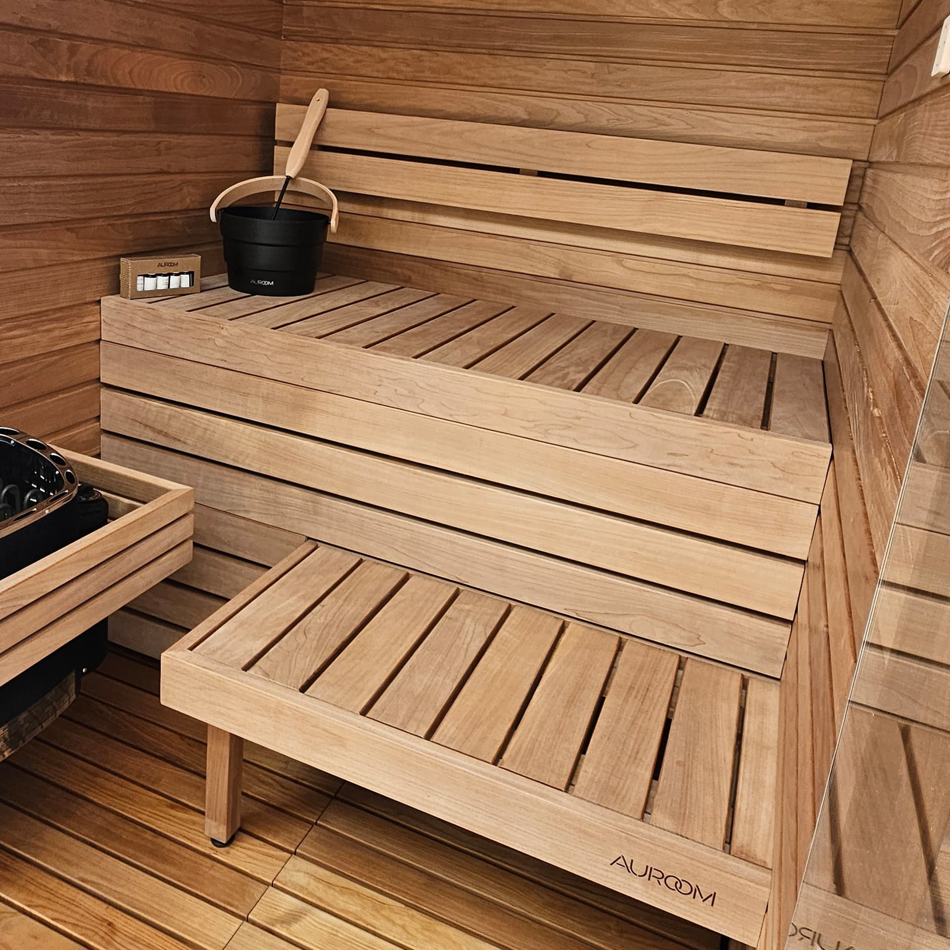 Instalare saună finlandeză de exterior Auroom® Mira S în București | Hidrostyle 2