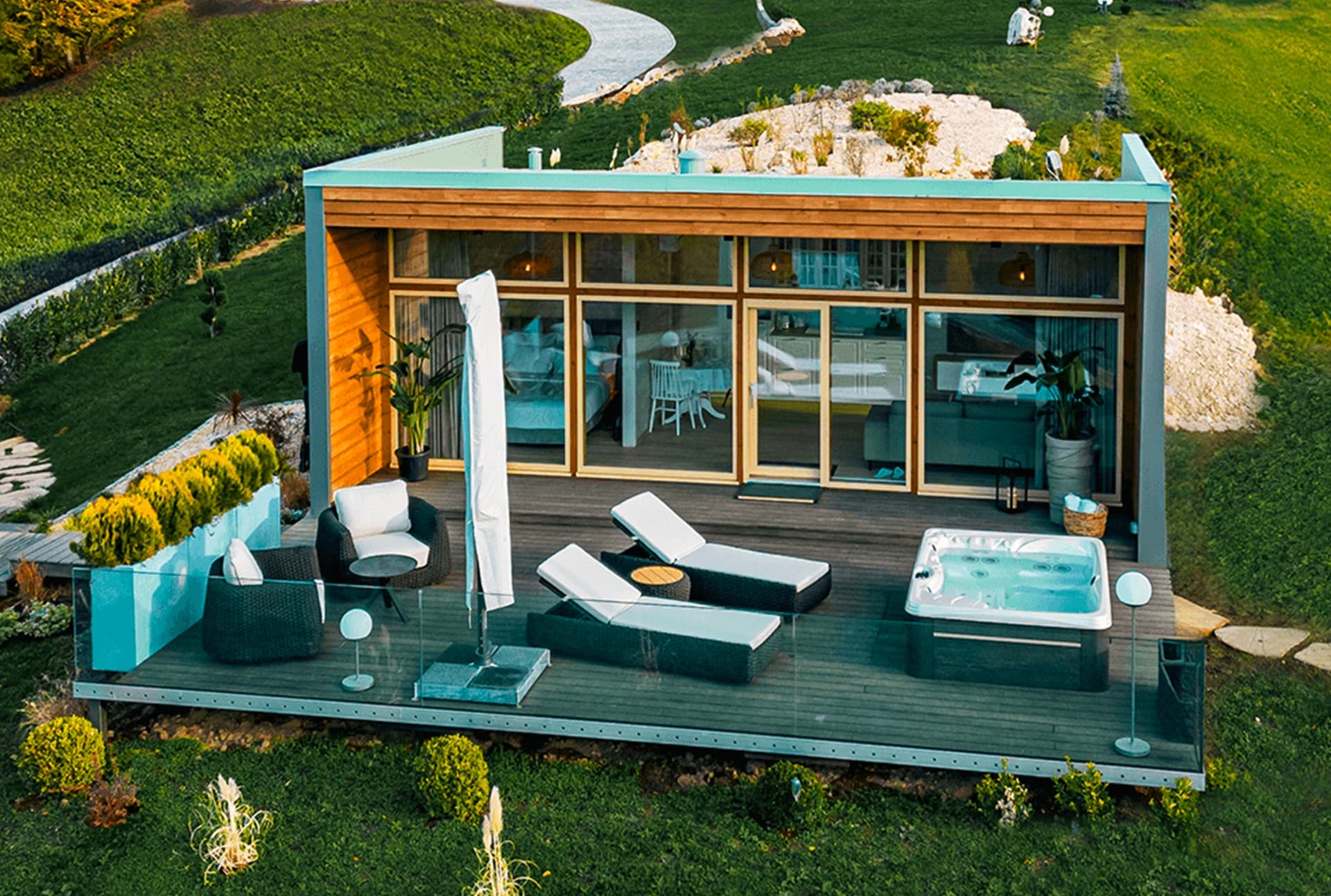 Jacuzzi-ul de lux: investiția care transformă oaspeții în ambasadori ai brandului tău