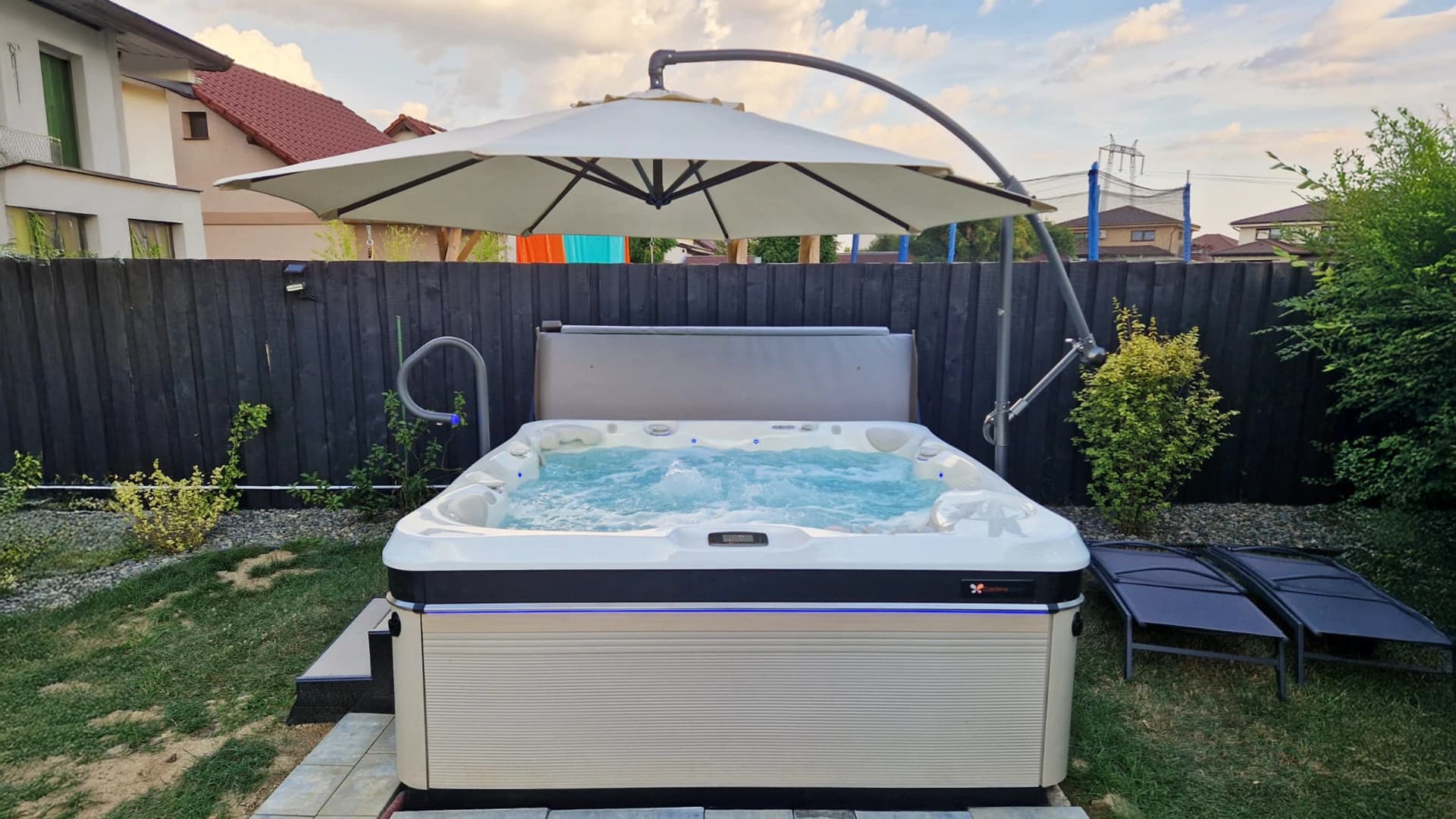 Cadă cu hidromasaj Caldera Spas® Geneva – Proiect Hidrostyle în Arad