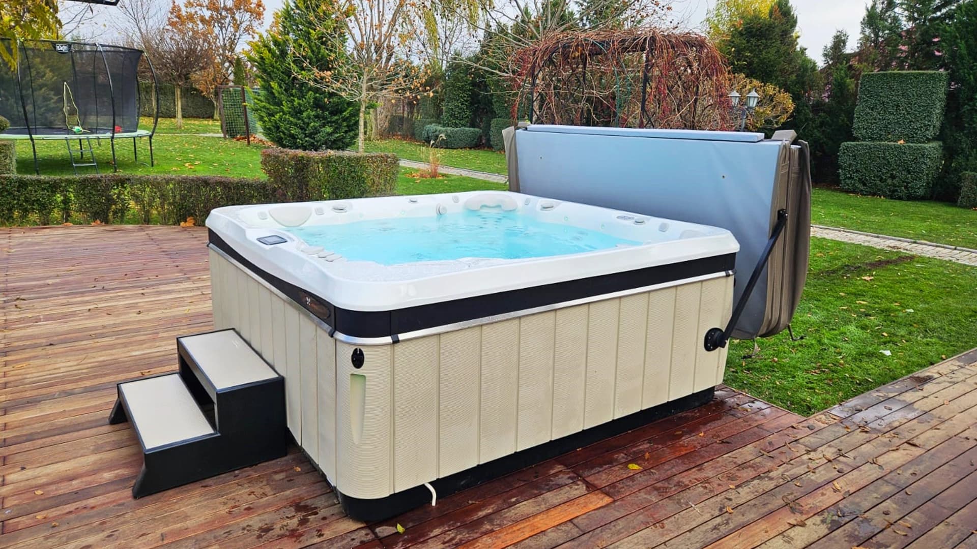 Cadă cu hidromasaj Caldera Spas® Geneva – Proiect Hidrostyle în Dolj
