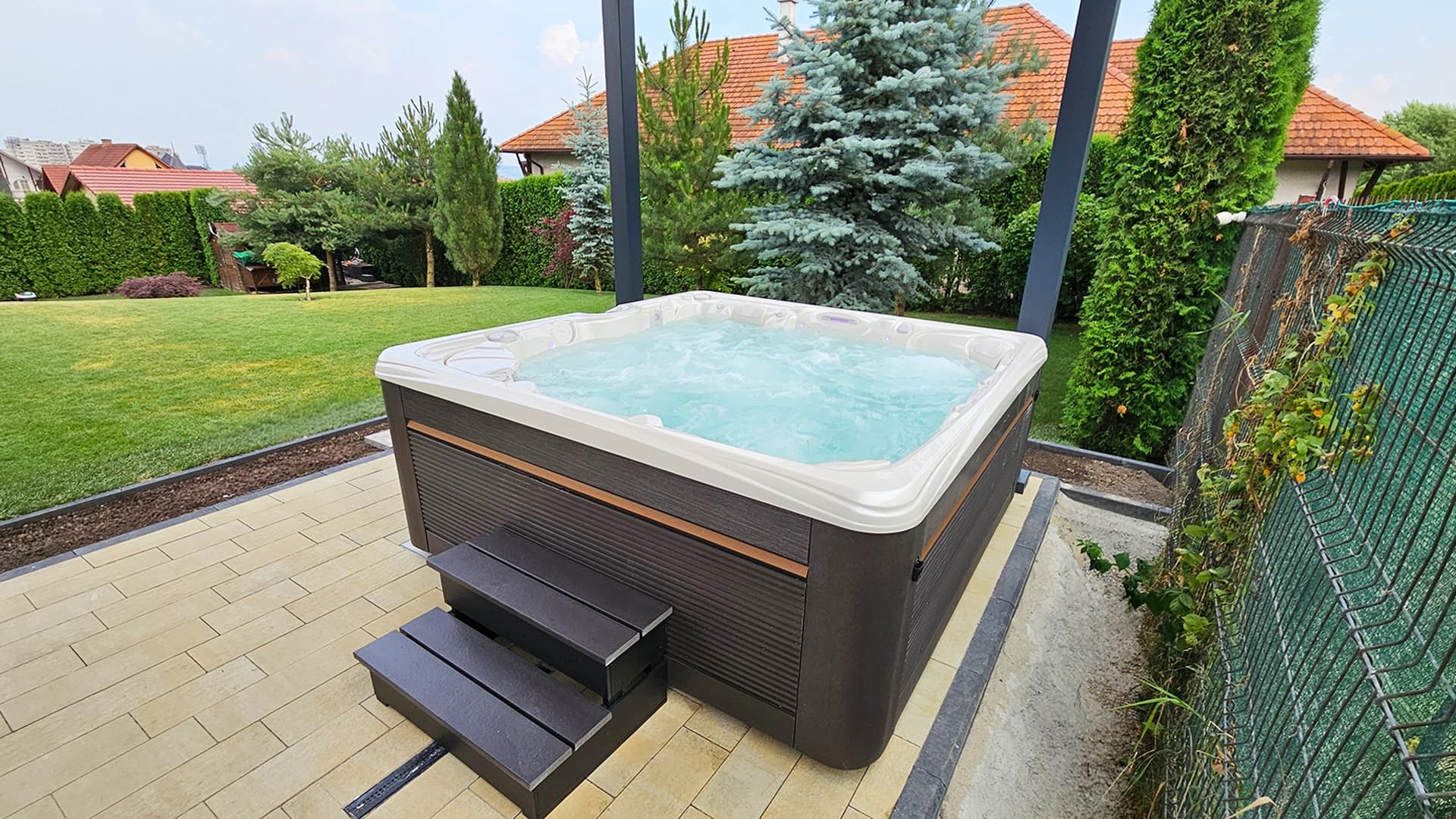 Jacuzzi exterior Caldera Spas® Makena – Proiect Hidrostyle în București